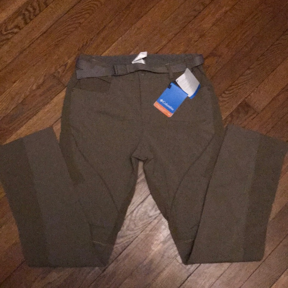 NWT Columbia Hiking Pants
